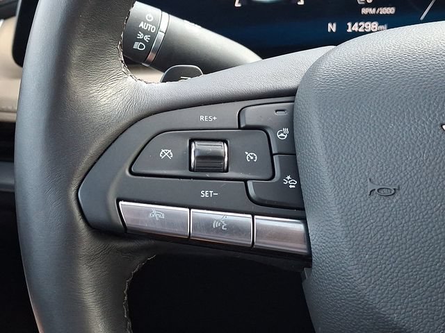 Certified 2024 Cadillac XT4 Luxury w/ Cold Weather Package AWD/4WD image 24