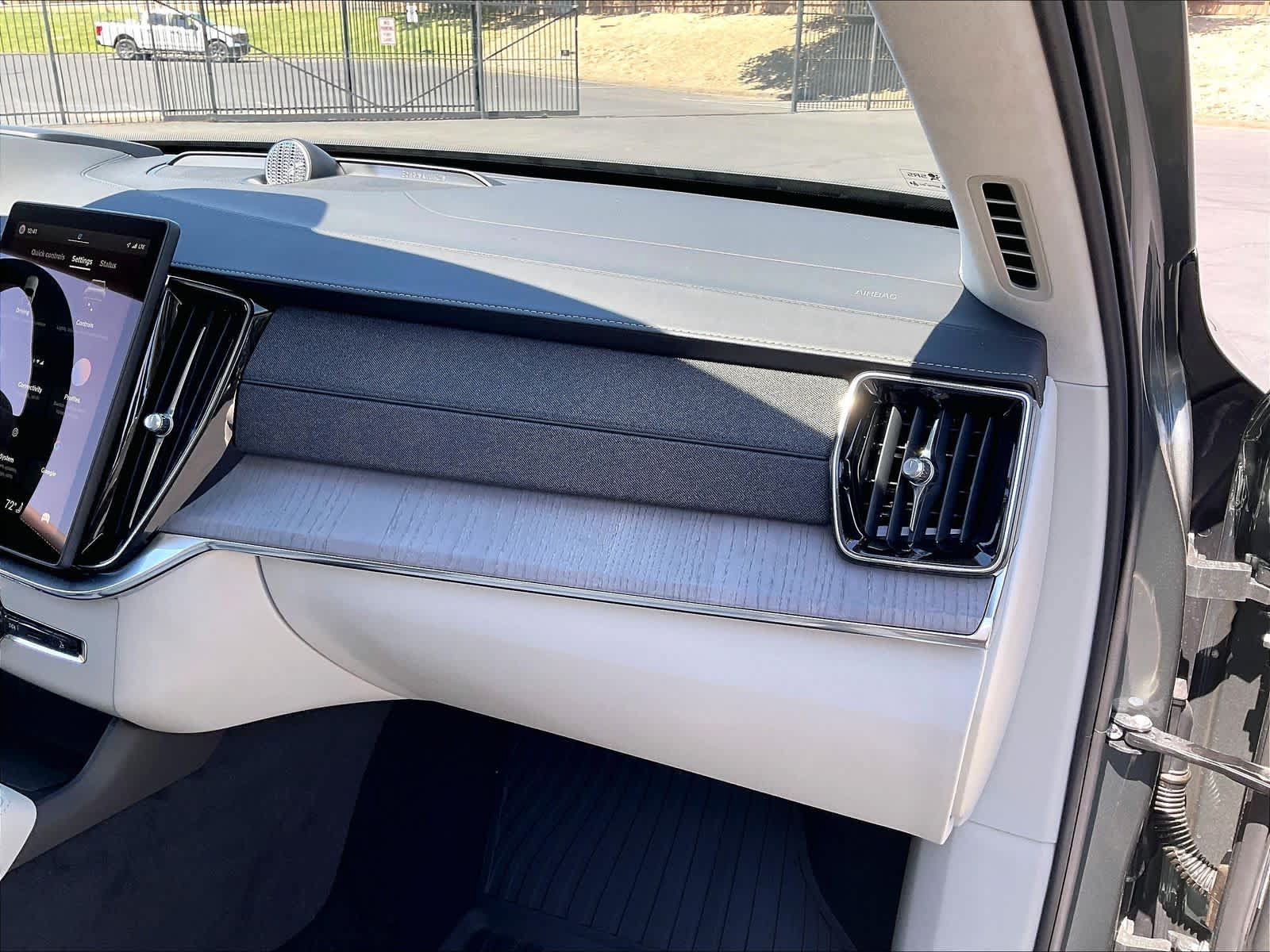 New 2027 Volvo XC90 B6 Ultra AWD/4WD image 29