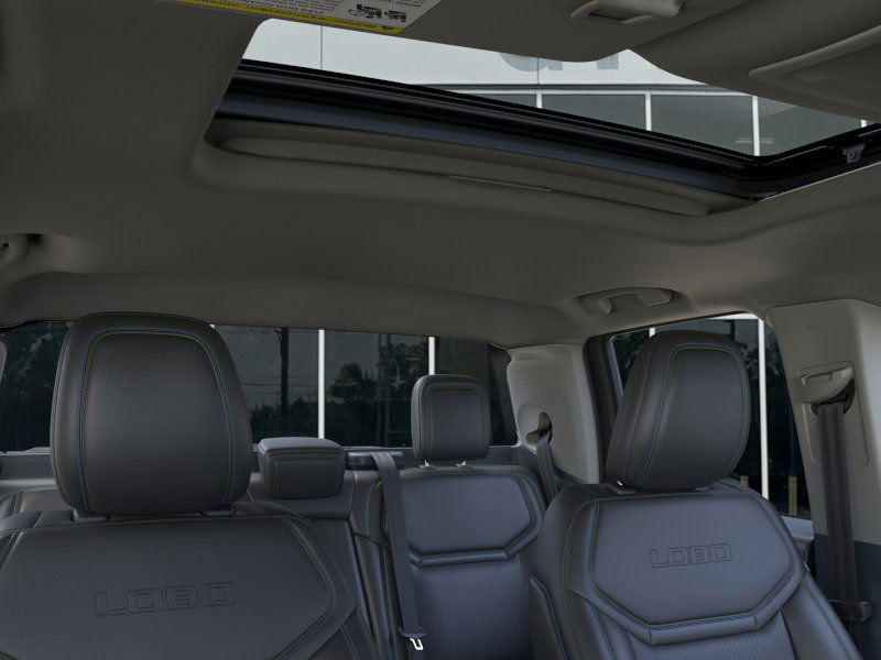 New 2025 Ford Maverick Lobo image 12