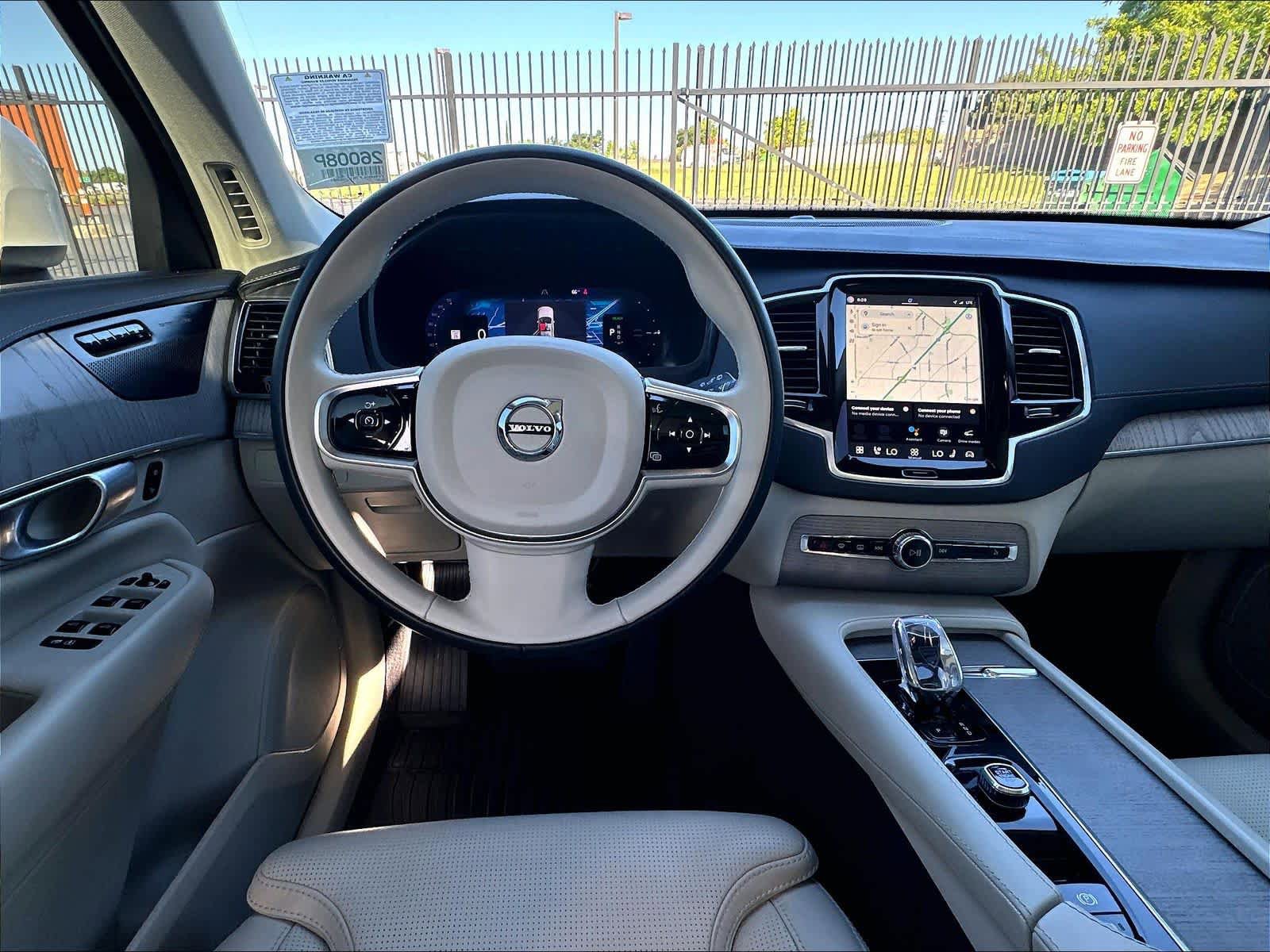 Used 2024 Volvo XC90 T8 Ultimate w/ Protection Package Premier AWD/4WD image 8