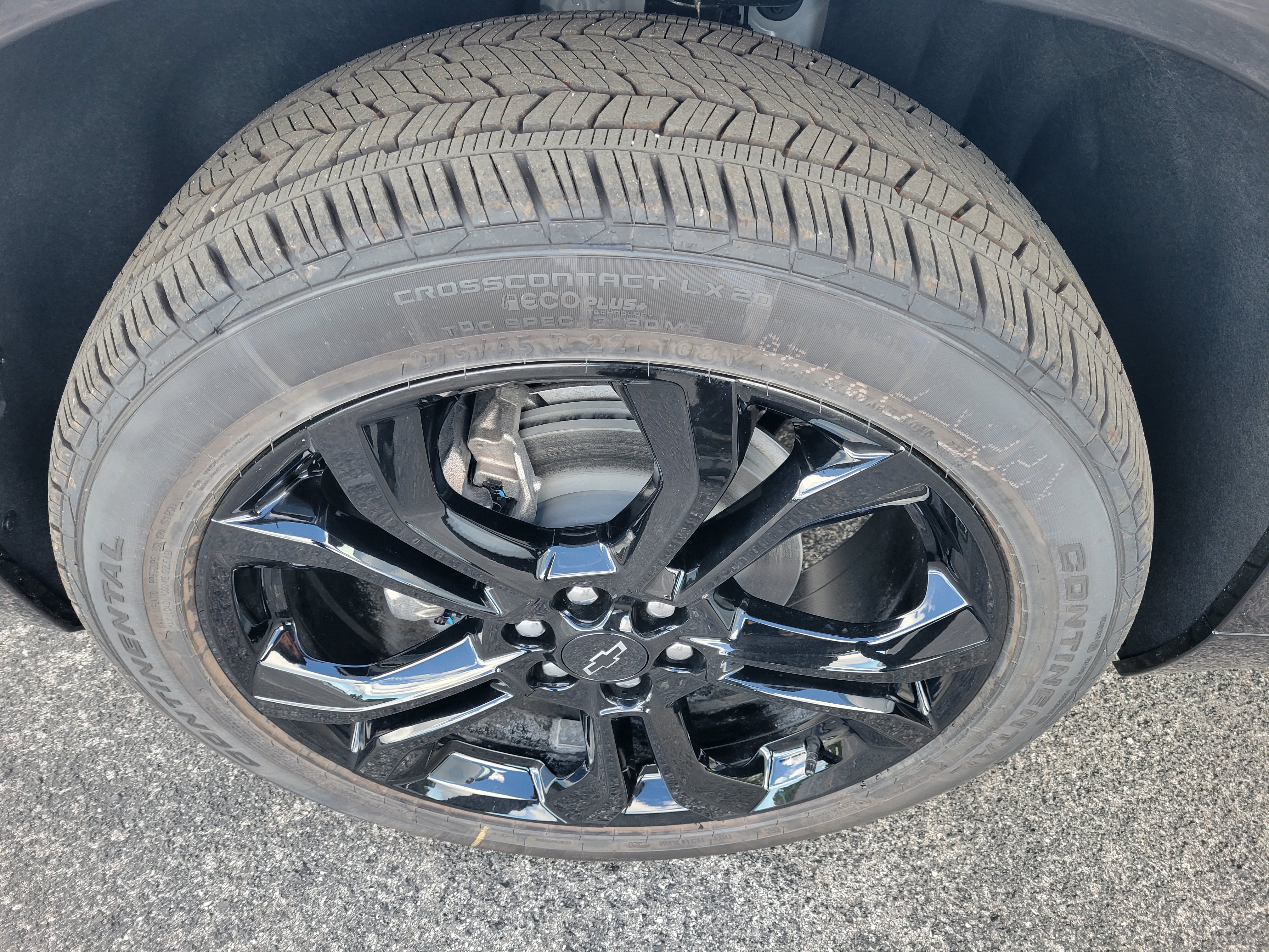 New 2027 Chevrolet Traverse RS w/ LPO, Floor Liner Package FWD image 41
