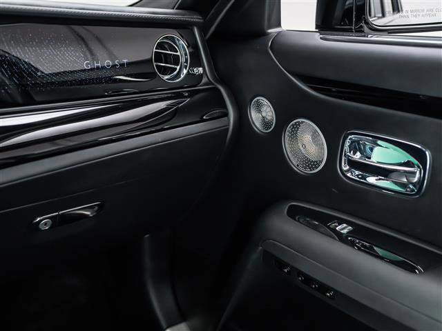 Used 2025 Rolls-Royce Ghost AWD/4WD image 38
