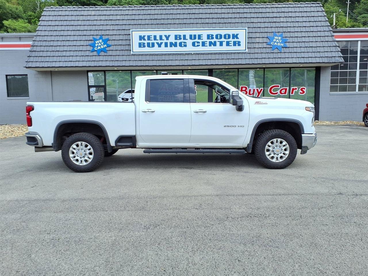 Used 2025 Chevrolet Silverado 2500 LTZ AWD/4WD image 1