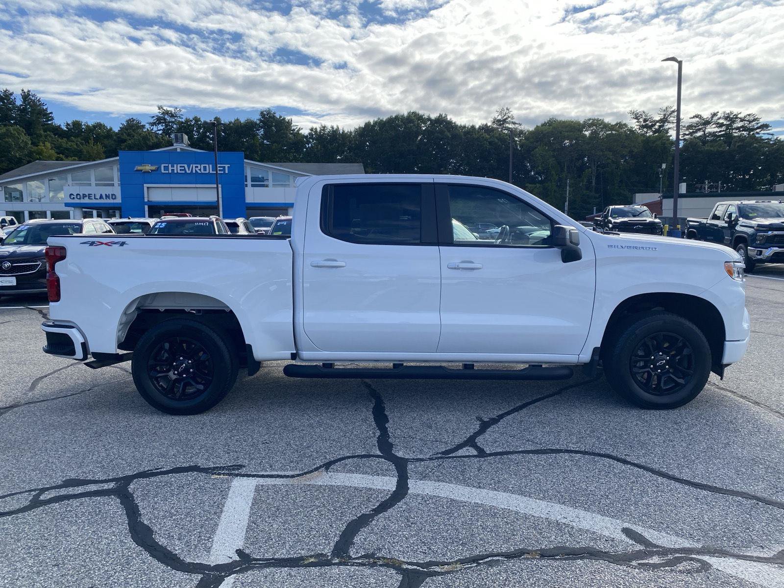 Certified 2026 Chevrolet Silverado 1500 RST AWD/4WD image 4
