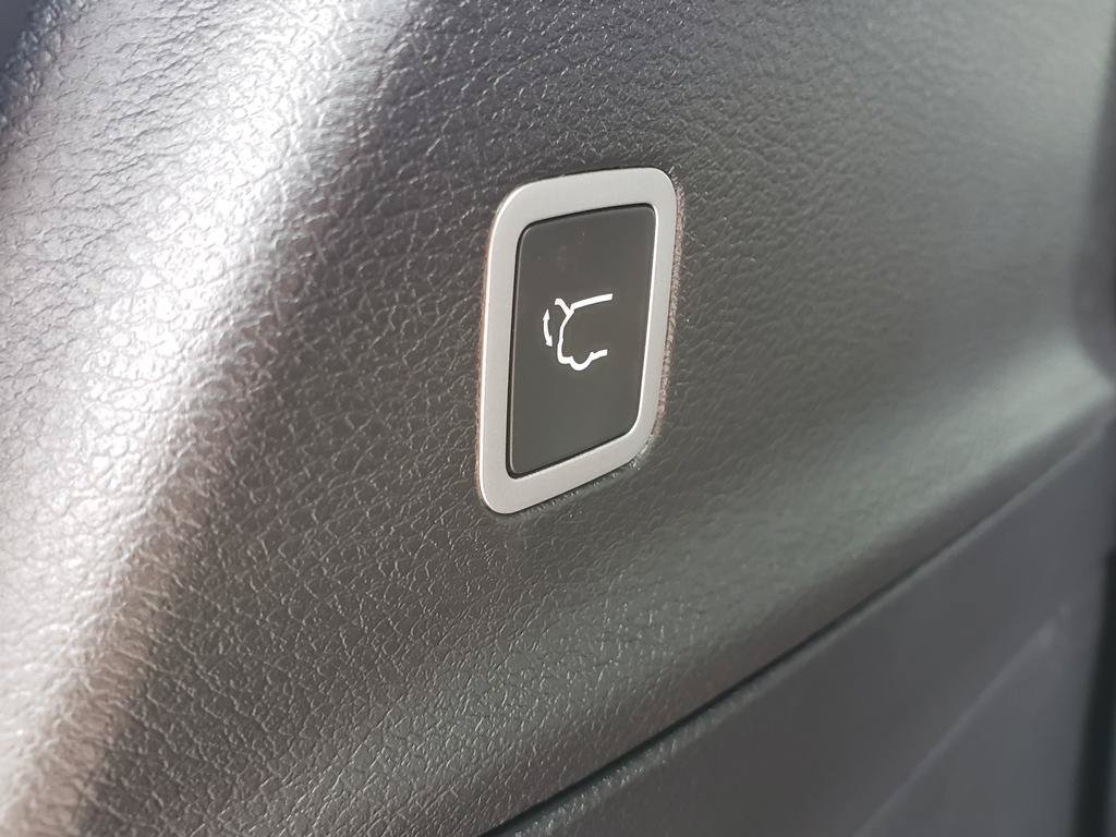 New 2026 Chrysler Pacifica Select AWD/4WD image 10