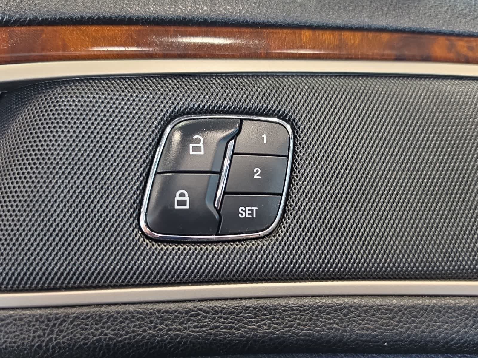 Used 2017 Lincoln MKZ Select AWD/4WD image 18