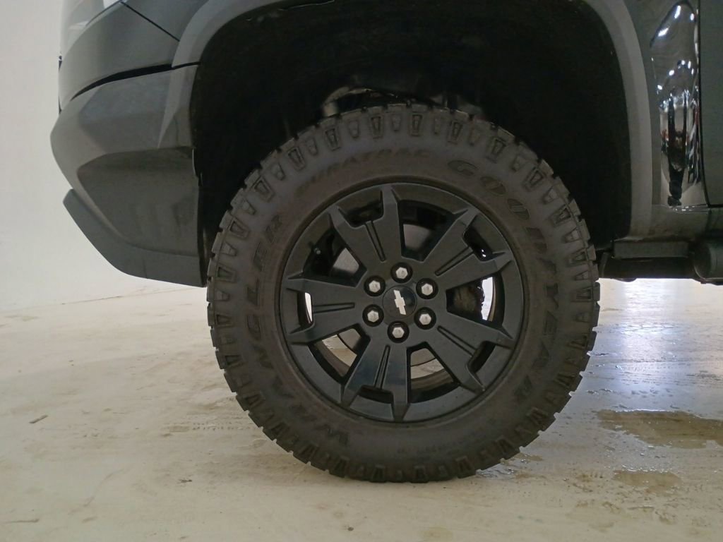 Used 2019 Chevrolet Colorado ZR2 w/ ZR2 Midnight Special Edition image 13