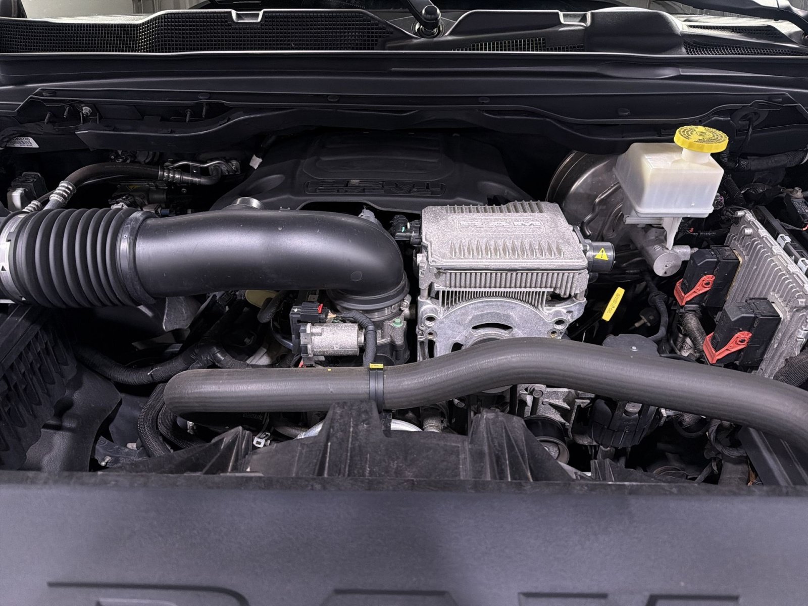 Used 2021 RAM 1500 Laramie AWD/4WD image 29