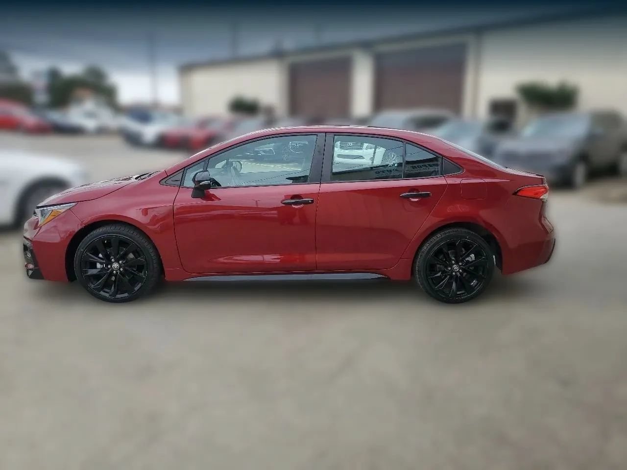 Used 2022 Toyota Corolla SE FWD image 5