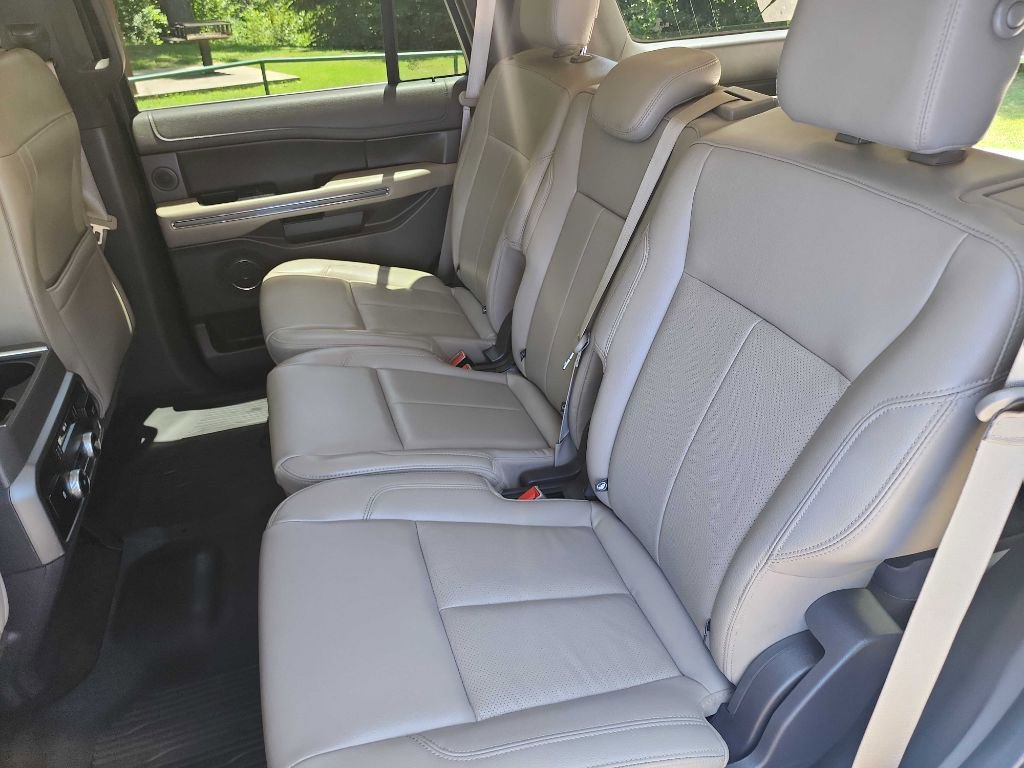 Used 2019 Ford Expedition XLT w/ Equipment Group 202A image 36