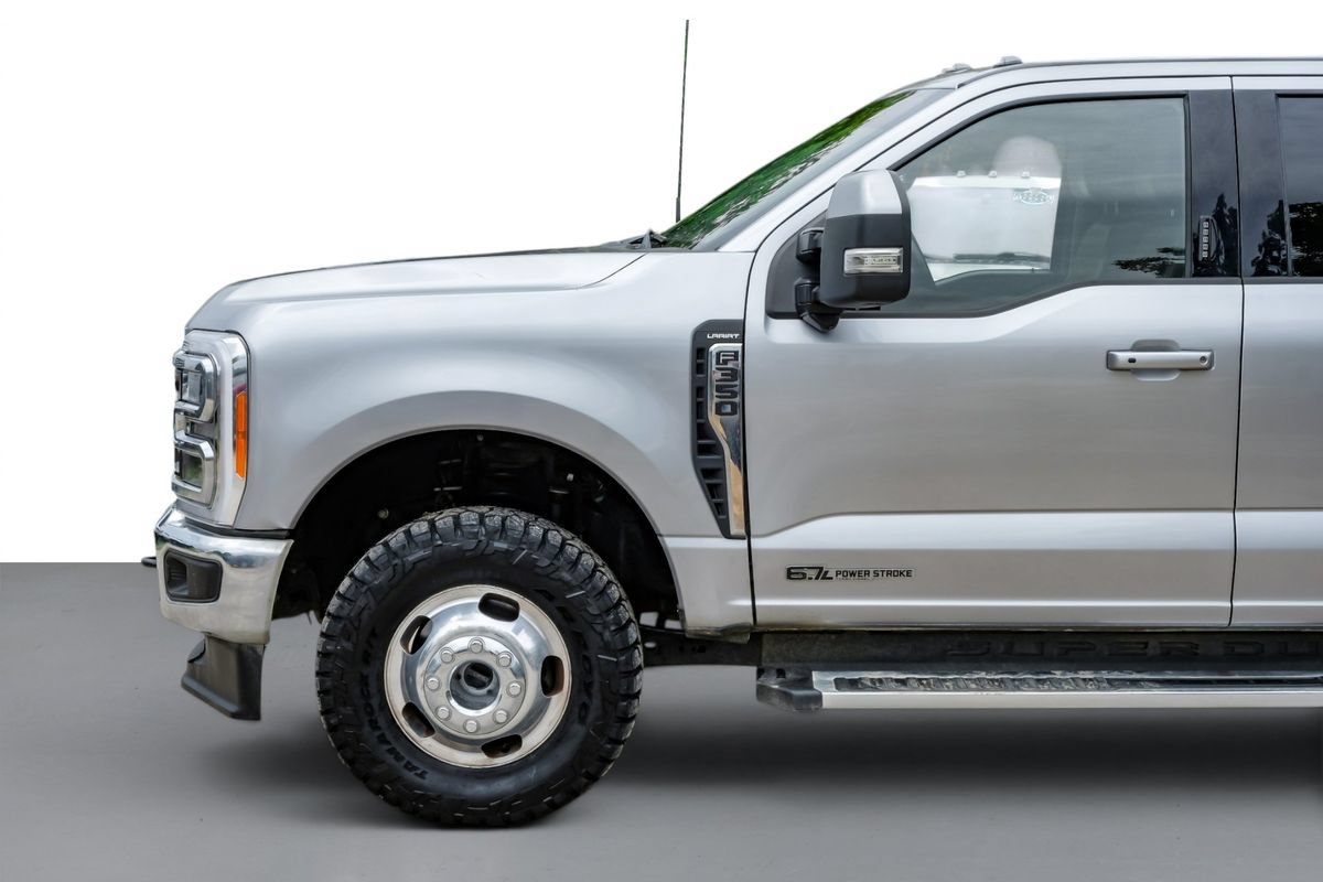 Used 2023 Ford F350 Lariat w/ FX4 Off-Road Package AWD/4WD image 10