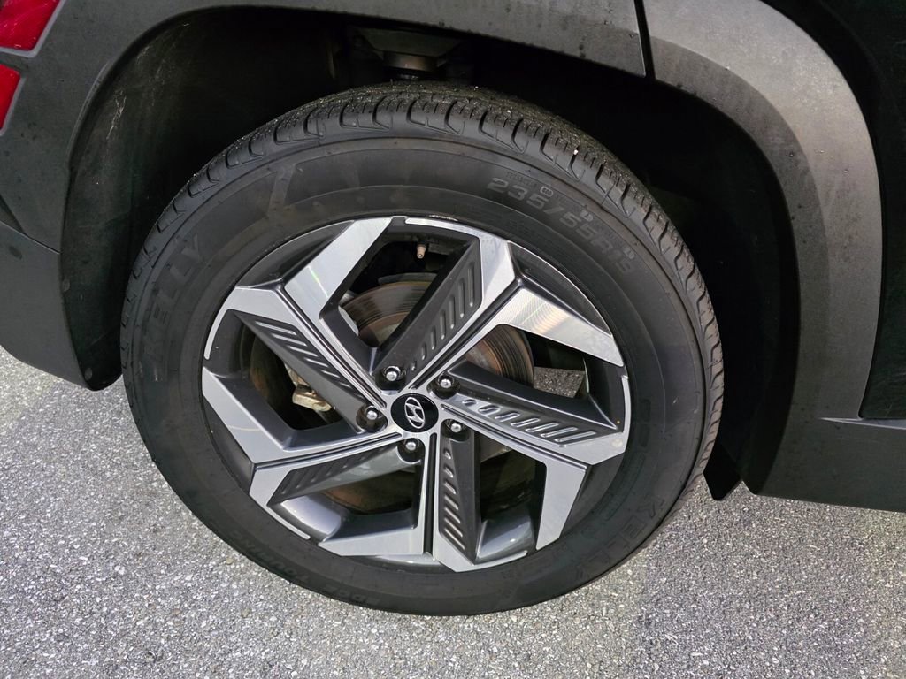 Used 2022 Hyundai Tucson Limited image 16