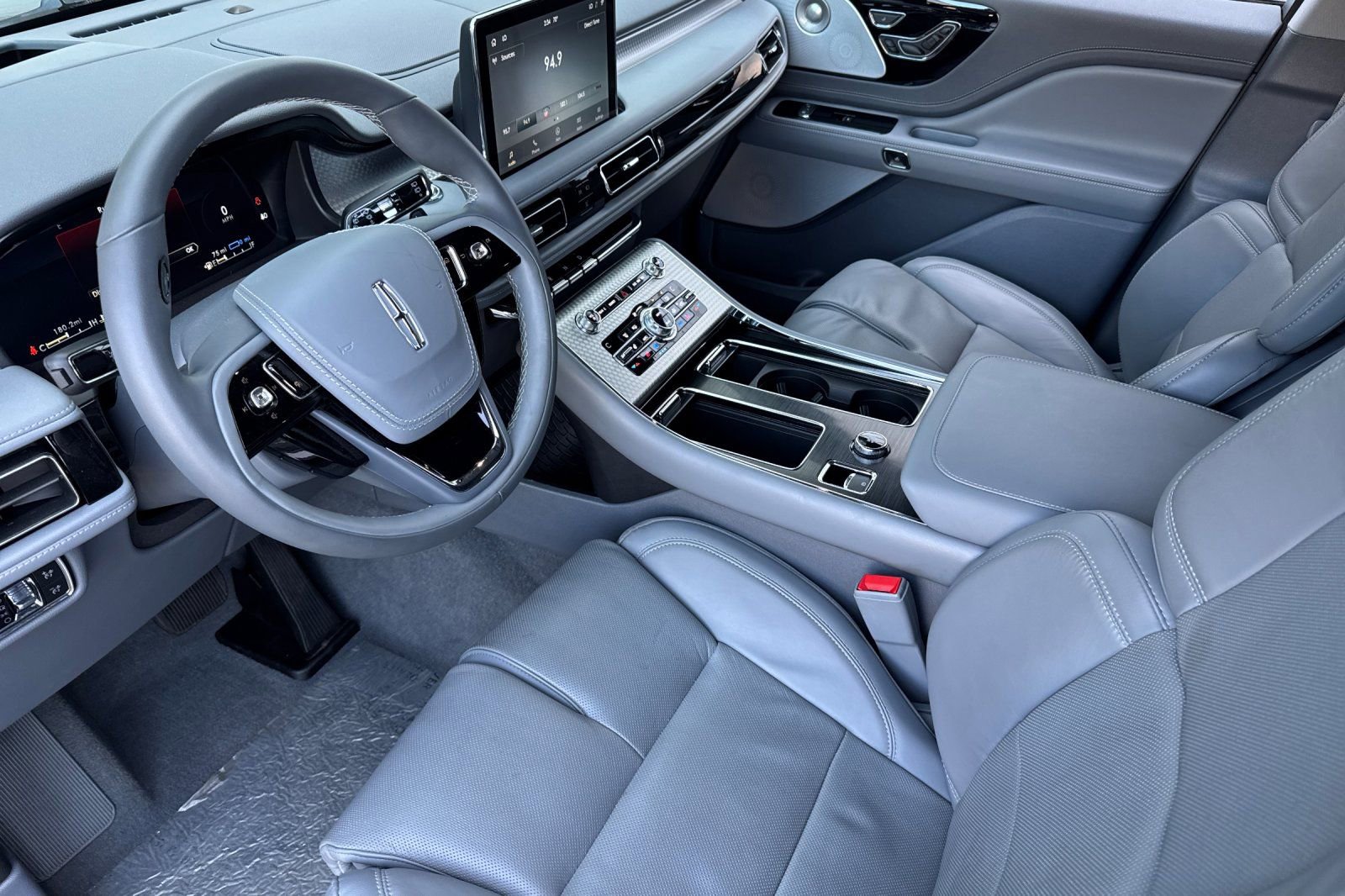 Certified 2020 Lincoln Aviator Grand Touring w/ Equipment Group 301A image 10