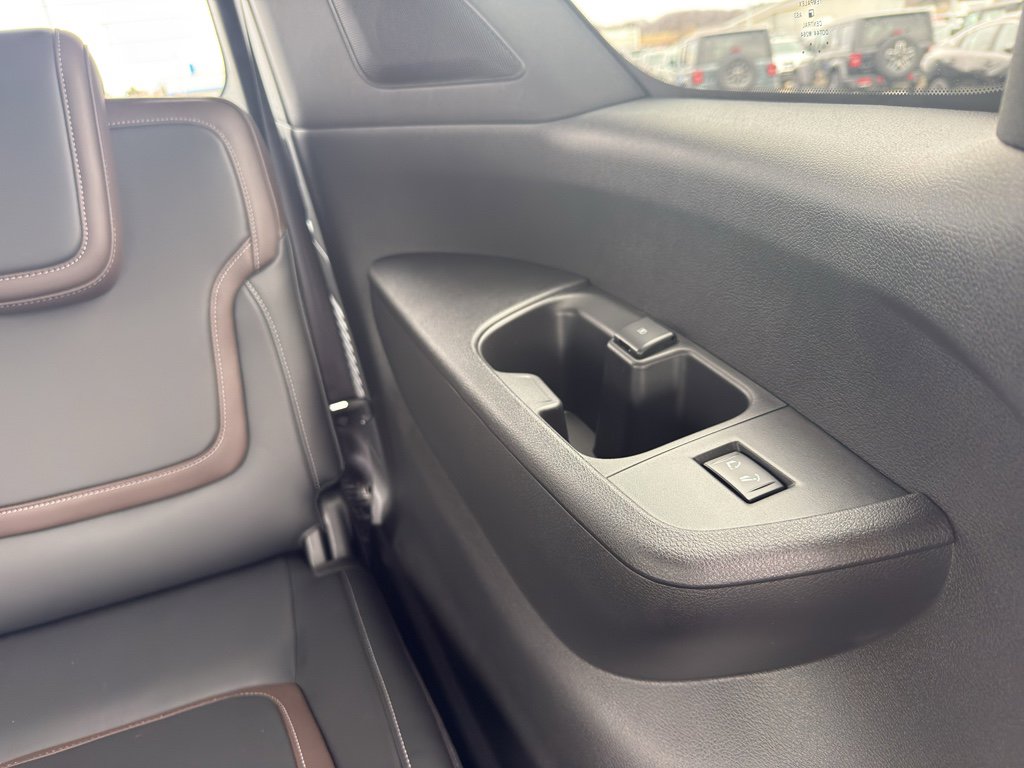 New 2026 Nissan Armada SL w/ Captain's Chari Seat Package image 36