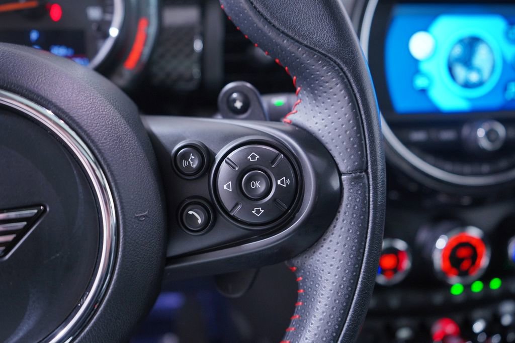 Used 2019 MINI Cooper S w/ Signature Upholstery Package FWD image 17