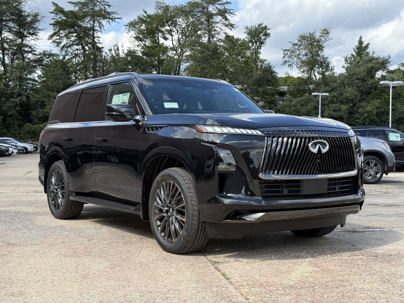 New 2027 INFINITI QX80 Autograph AWD/4WD image 3