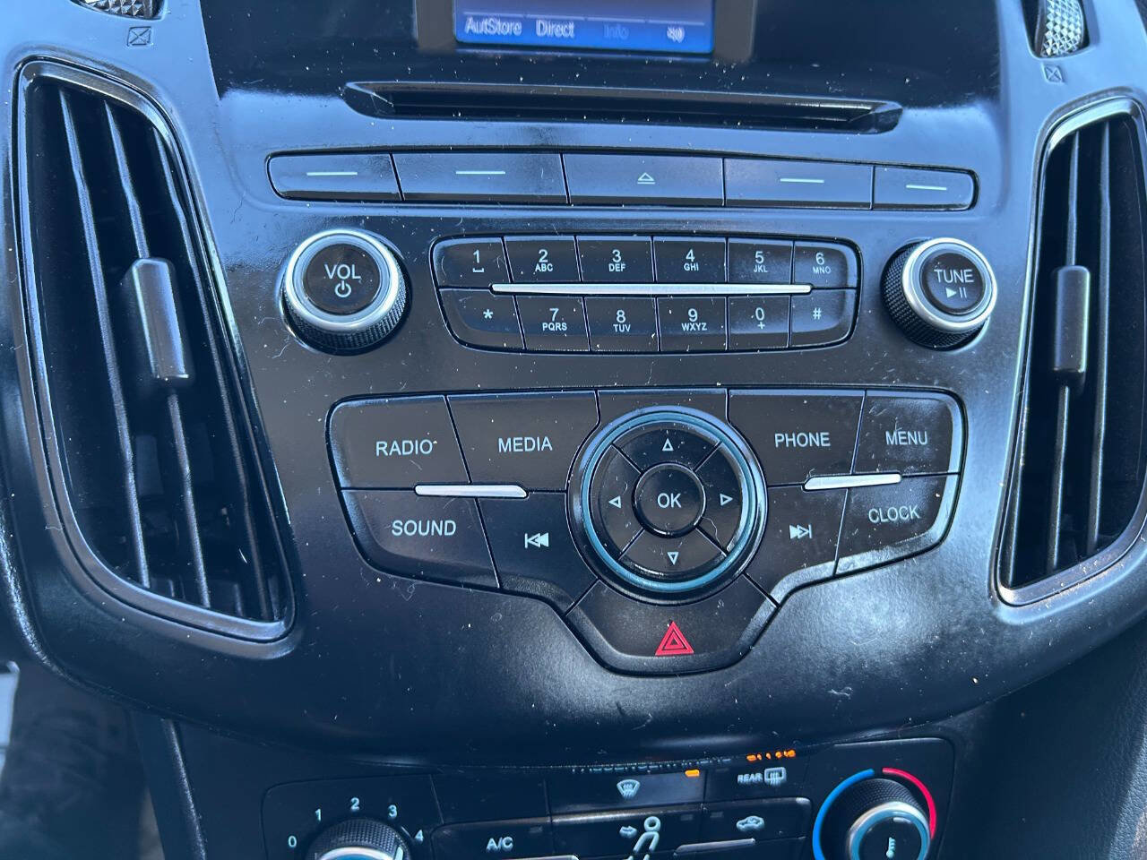 Used 2016 Ford Focus SE image 21