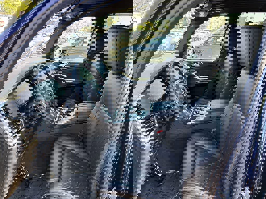 Used 2021 BMW X5 M50i w/ Executive Package image 26