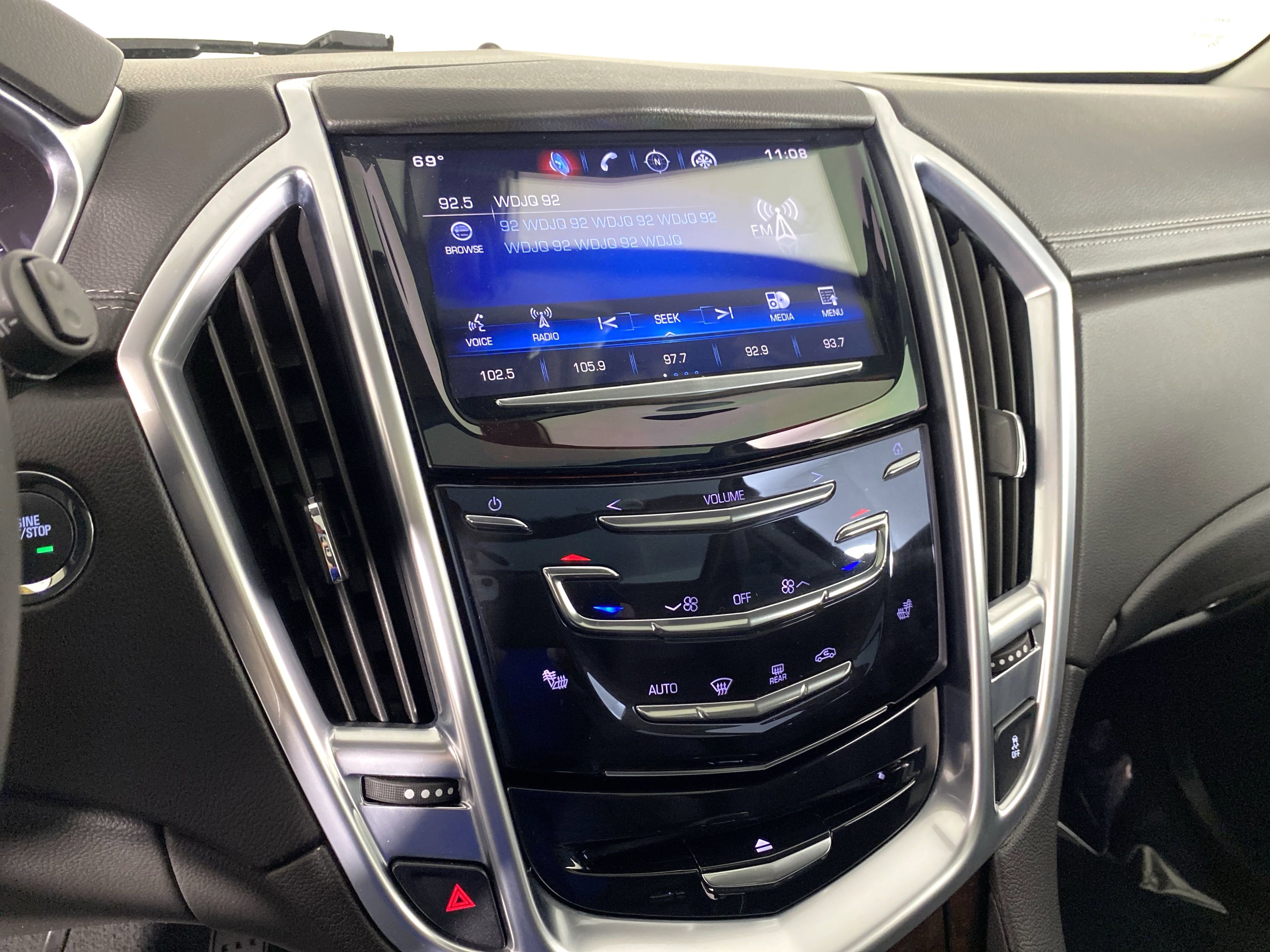 Used 2016 Cadillac SRX Luxury image 29