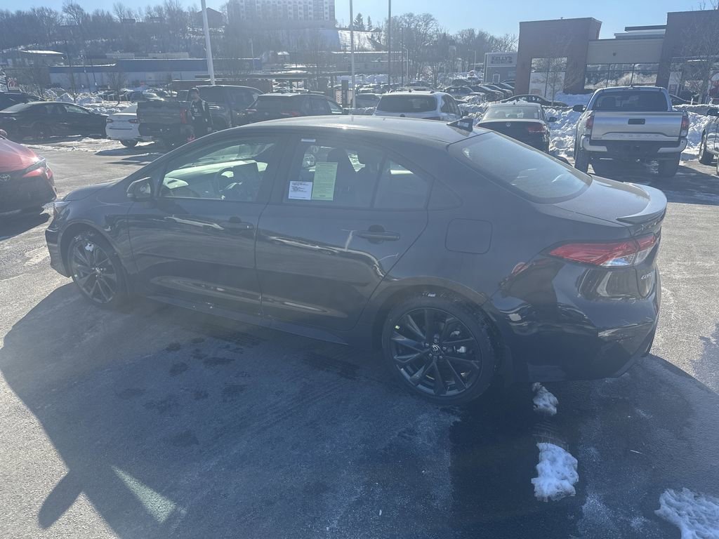 New 2026 Toyota Corolla SE image 3