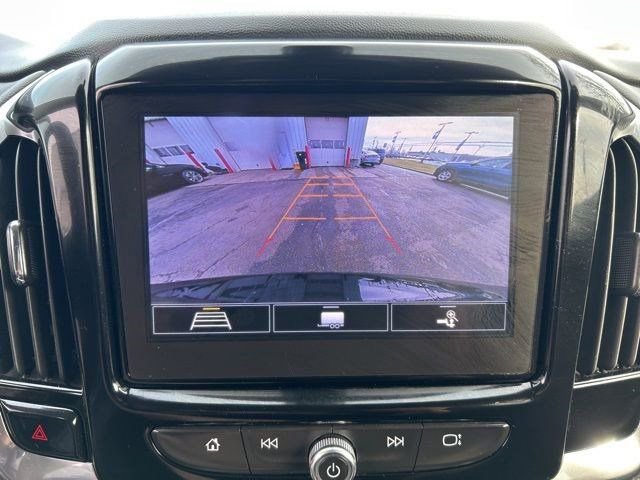 Used 2020 Chevrolet Traverse LT image 25