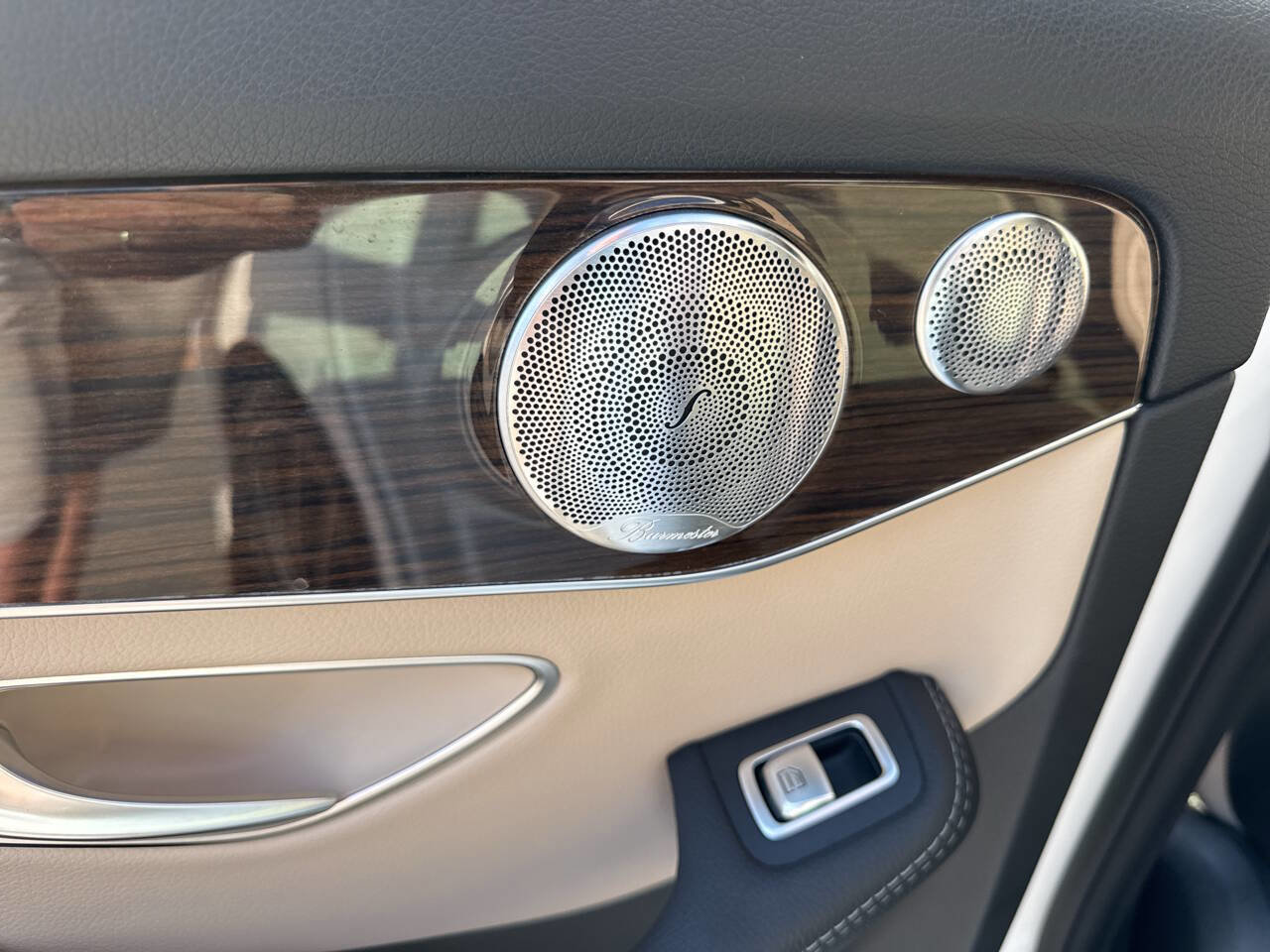 Used 2019 Mercedes-Benz C 300 Sedan w/ AMG Line image 26