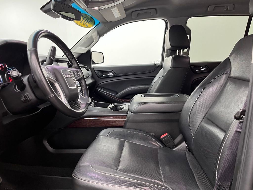 Used 2017 GMC Yukon SLT image 29