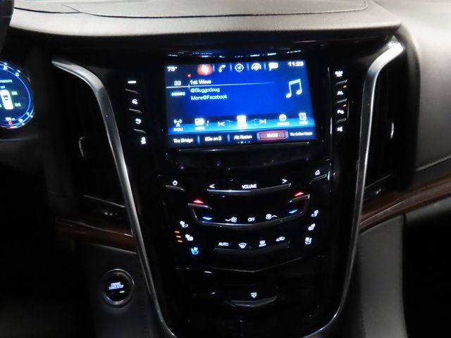 Used 2019 Cadillac Escalade Luxury image 27