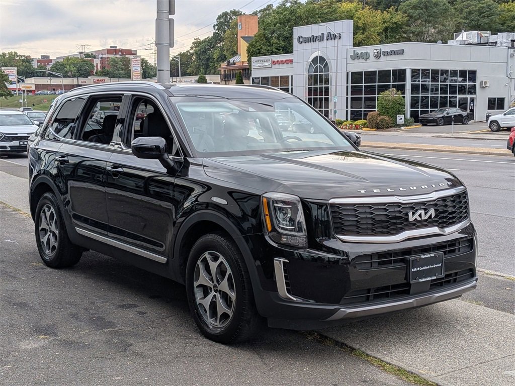 Certified 2022 Kia Telluride EX image 4