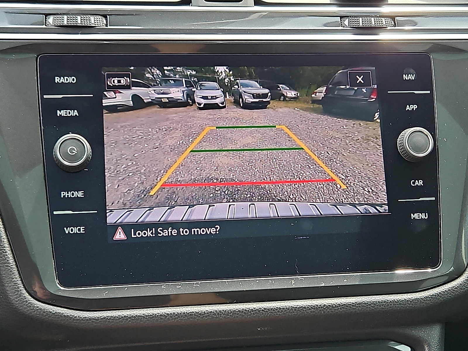 Used 2021 Volkswagen Tiguan SEL w/ 3rd Row Seat Package image 21