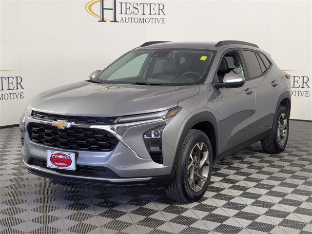 Certified 2025 Chevrolet Trax LT w/ LT Convenience Package image 4