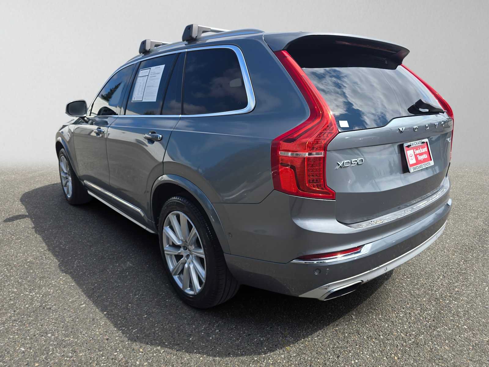 Used 2016 Volvo XC90 T6 Inscription w/ Vision Package AWD/4WD image 5