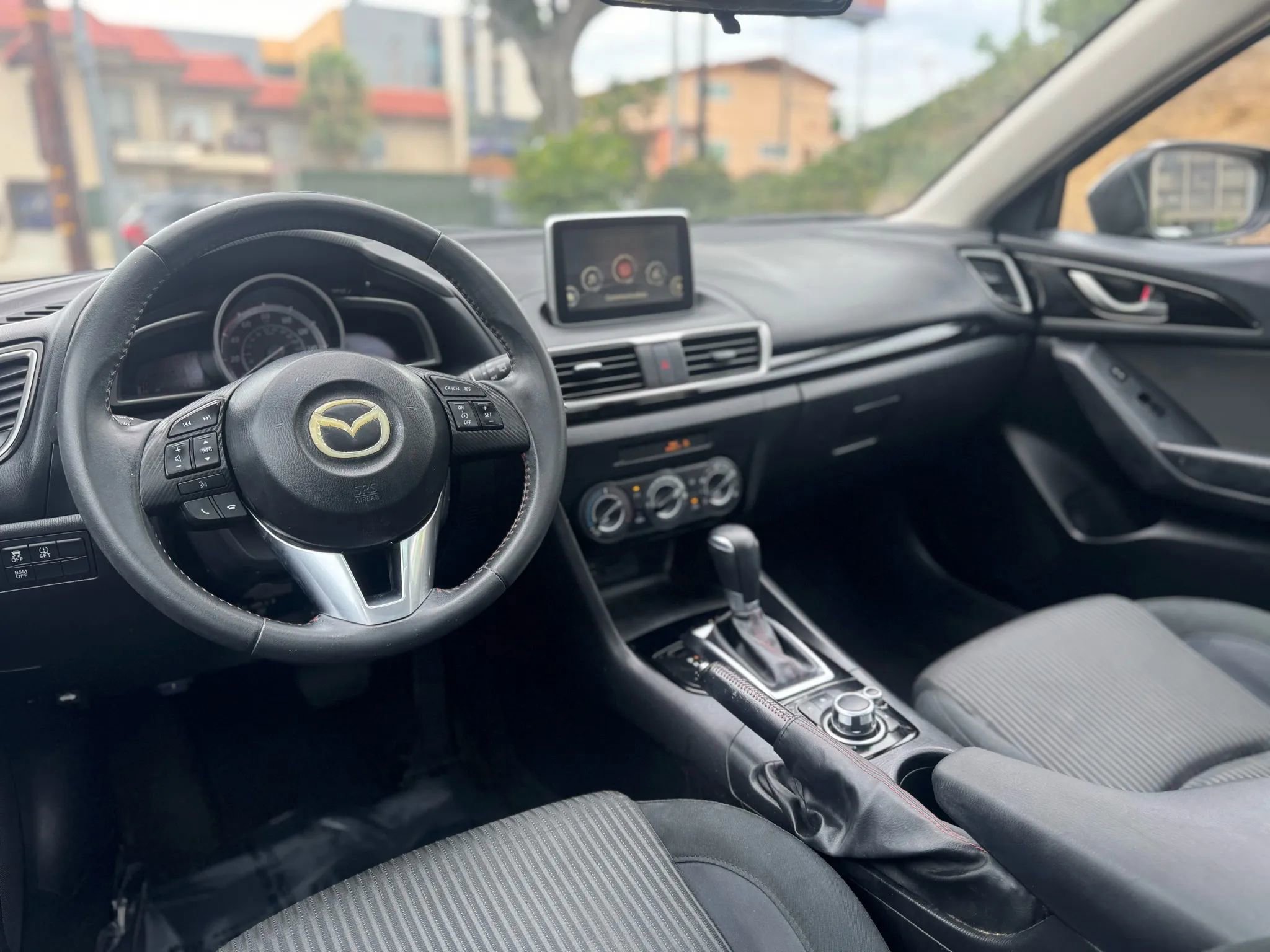 Used 2016 MAZDA MAZDA3 i Touring image 12
