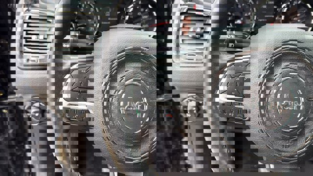 Used 2018 Jeep Compass Limited w/ Navigation Group image 16