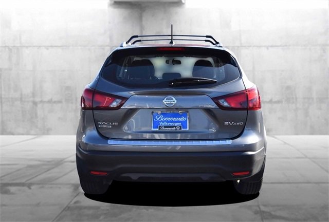 Used 2018 Nissan Rogue Sport SV w/ SV Technology Package image 7