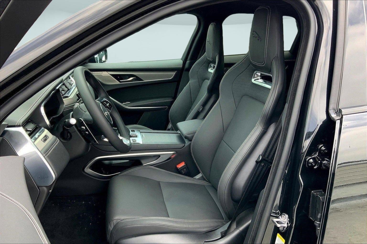 New 2026 Jaguar F-PACE R-Dynamic S AWD/4WD image 3