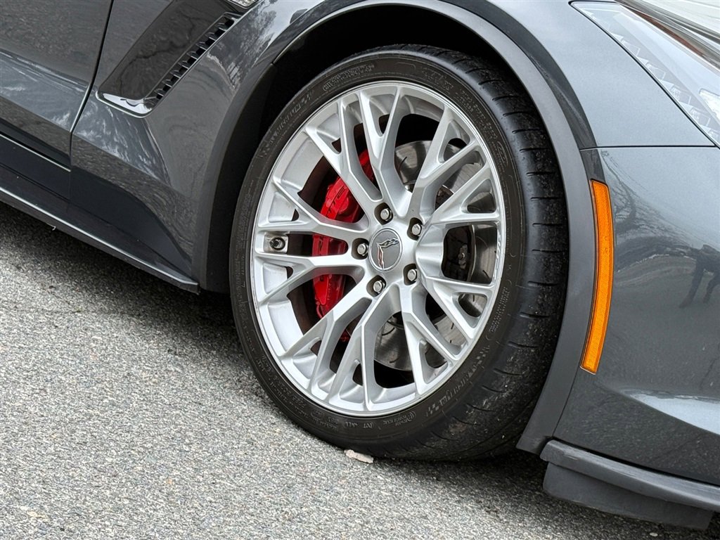 Used 2018 Chevrolet Corvette Z06 RWD image 42