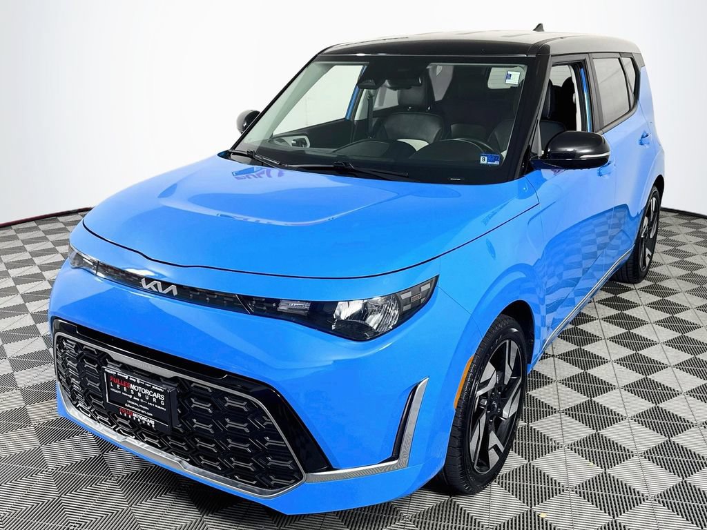 Used 2023 Kia Soul GT-Line FWD image 3