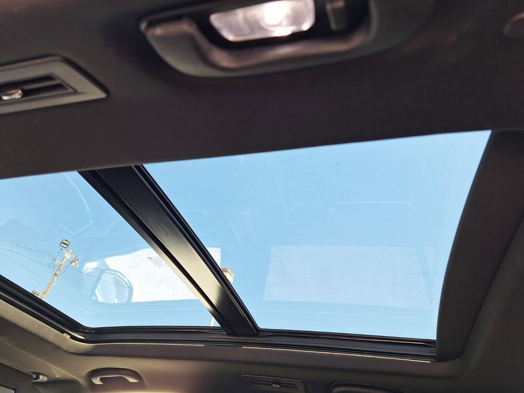 Used 2024 Cadillac XT6 Premium Luxury image 9