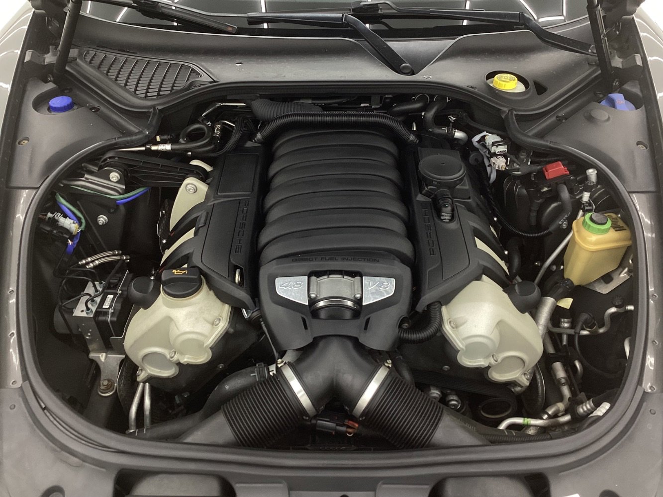 Used 2013 Porsche Panamera S image 44