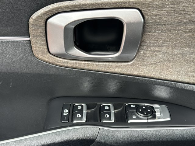 Used 2023 Kia Sorento EX w/ Panoramic Sunroof Package FWD image 19