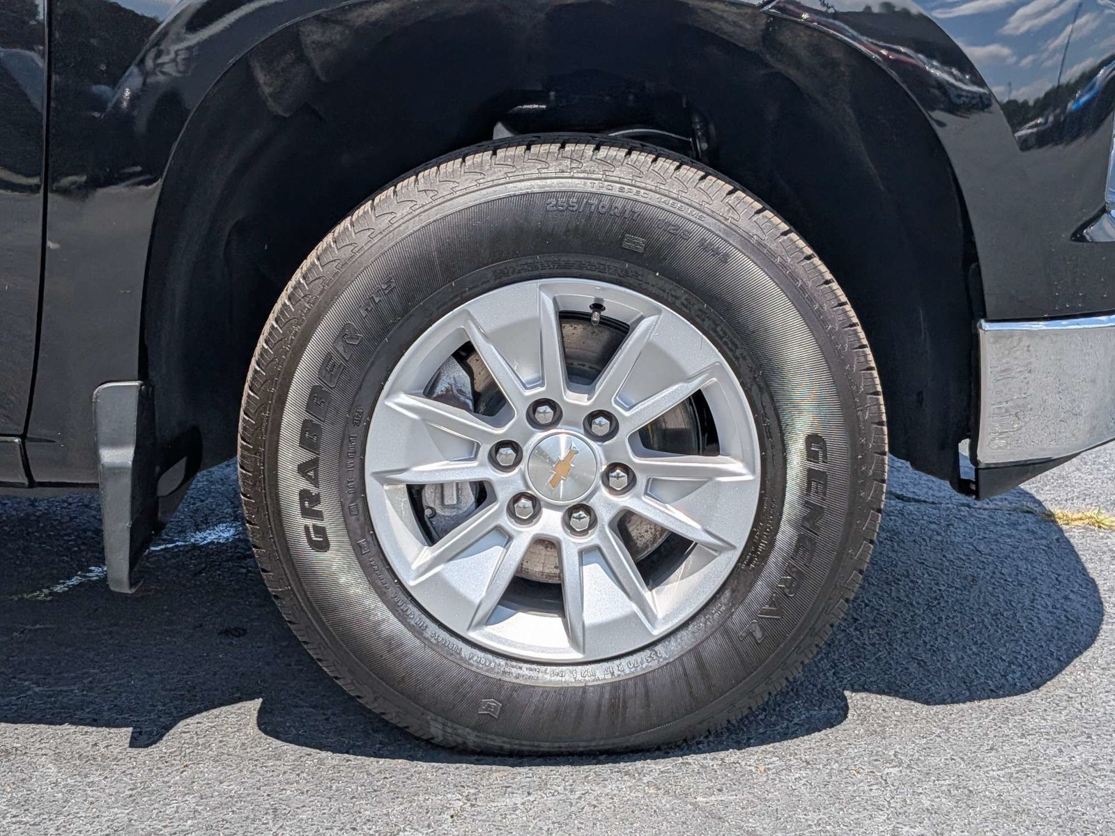 Used 2025 Chevrolet Silverado 1500 LT AWD/4WD image 11