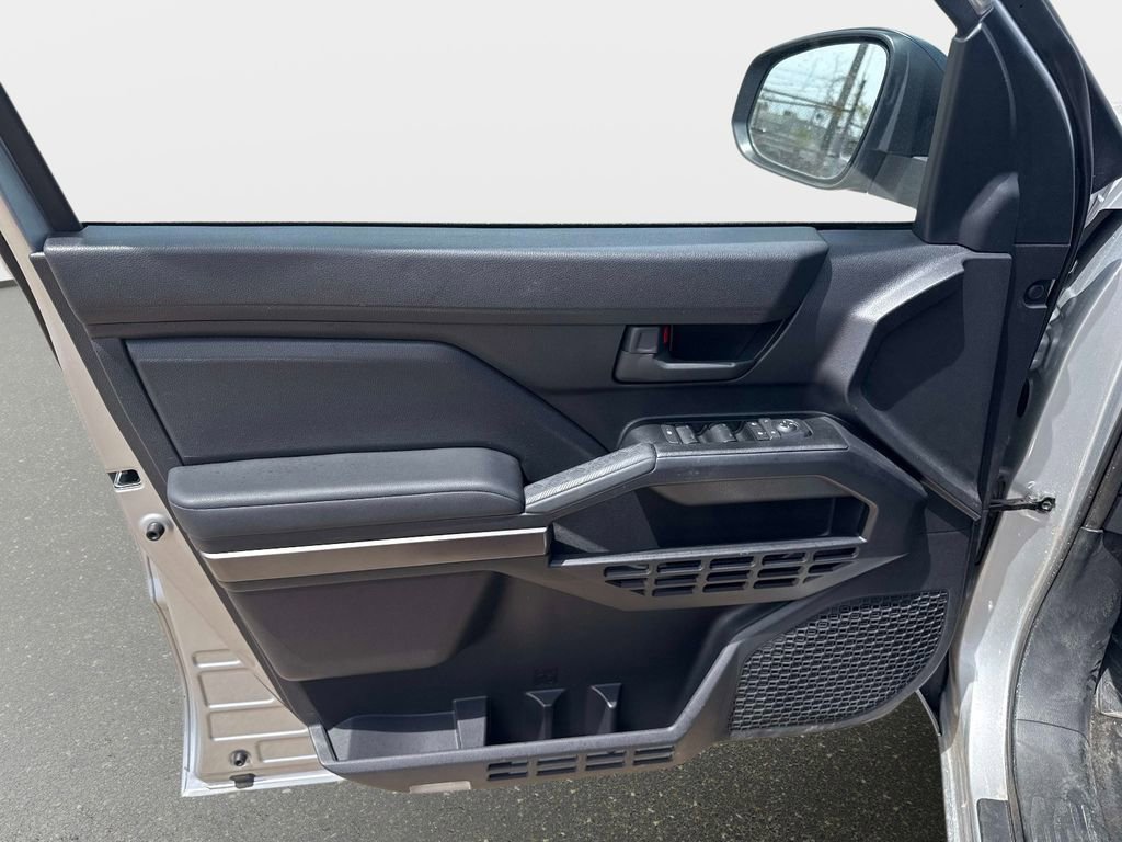Used 2025 Toyota 4Runner SR5 RWD image 17