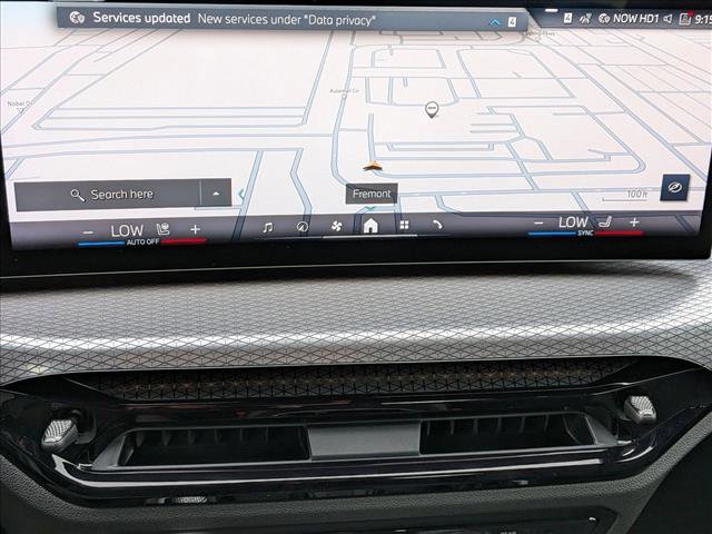Used 2025 BMW 330i Sedan w/ Convenience Package RWD image 13
