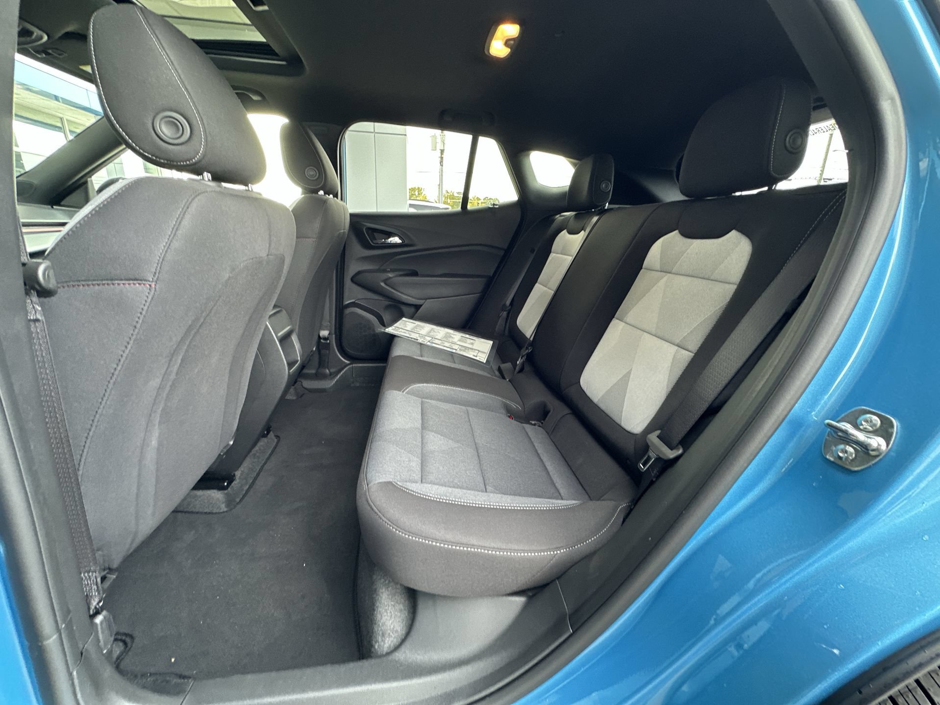 Used 2026 Chevrolet Trax RS w/ Sunroof Package FWD image 22
