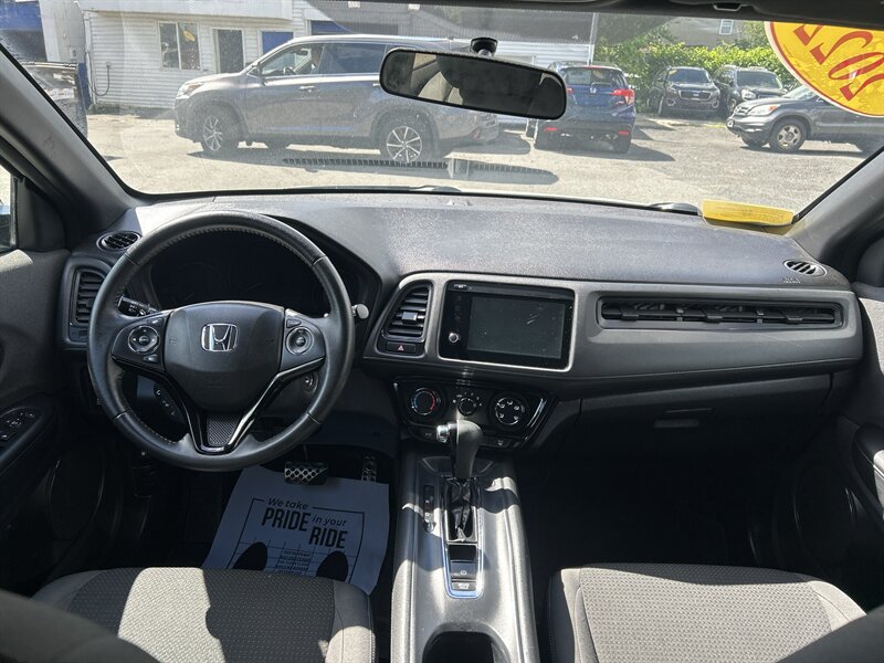 Used 2022 Honda HR-V Sport image 11