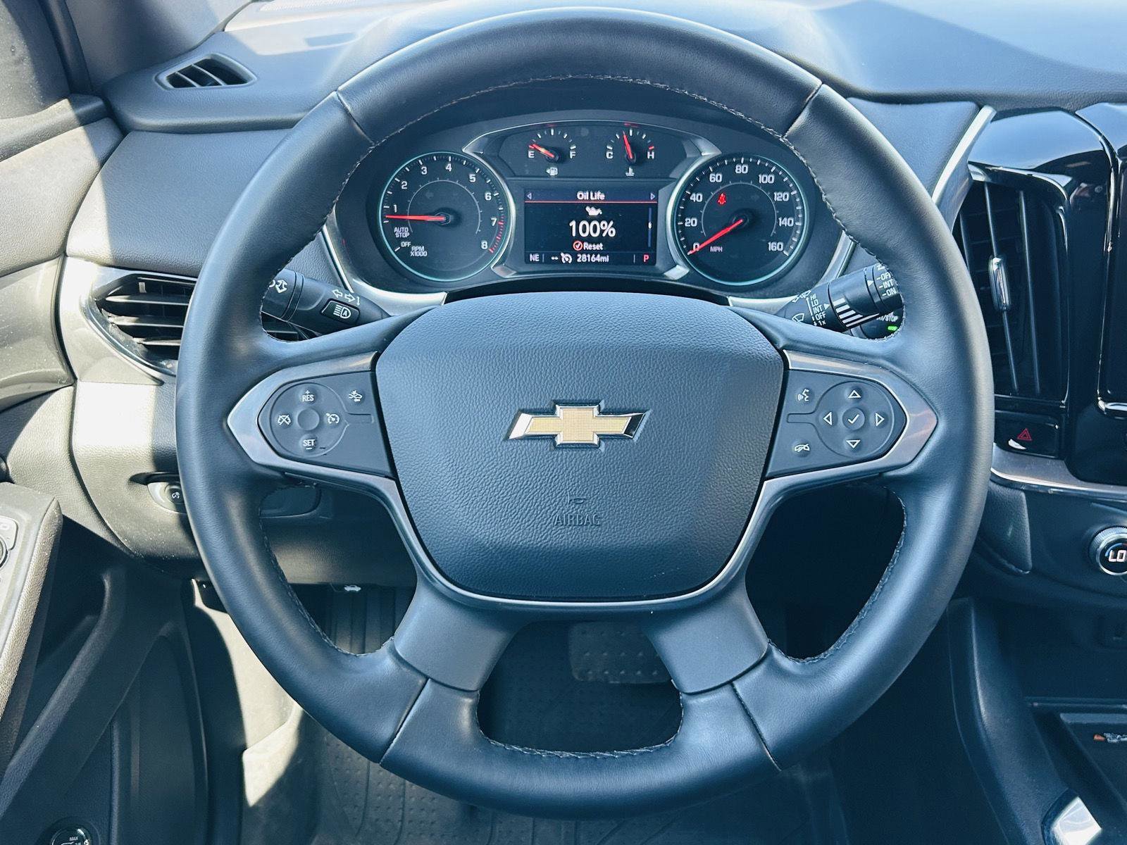 Used 2023 Chevrolet Traverse LT FWD image 16