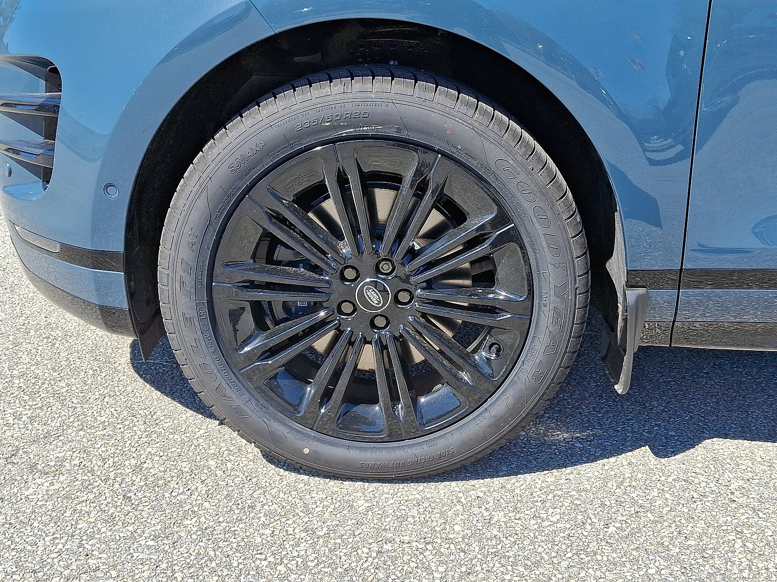 Certified 2026 Land Rover Range Rover Evoque Dynamic SE image 2