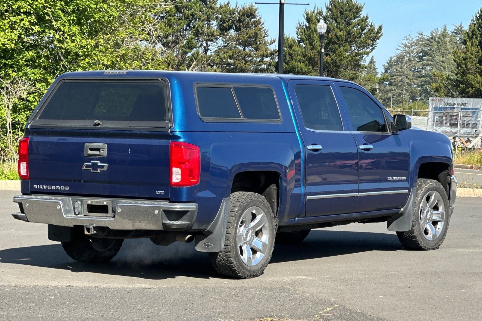 Used 2017 Chevrolet Silverado 1500 LTZ w/ Sport Package AWD/4WD image 4