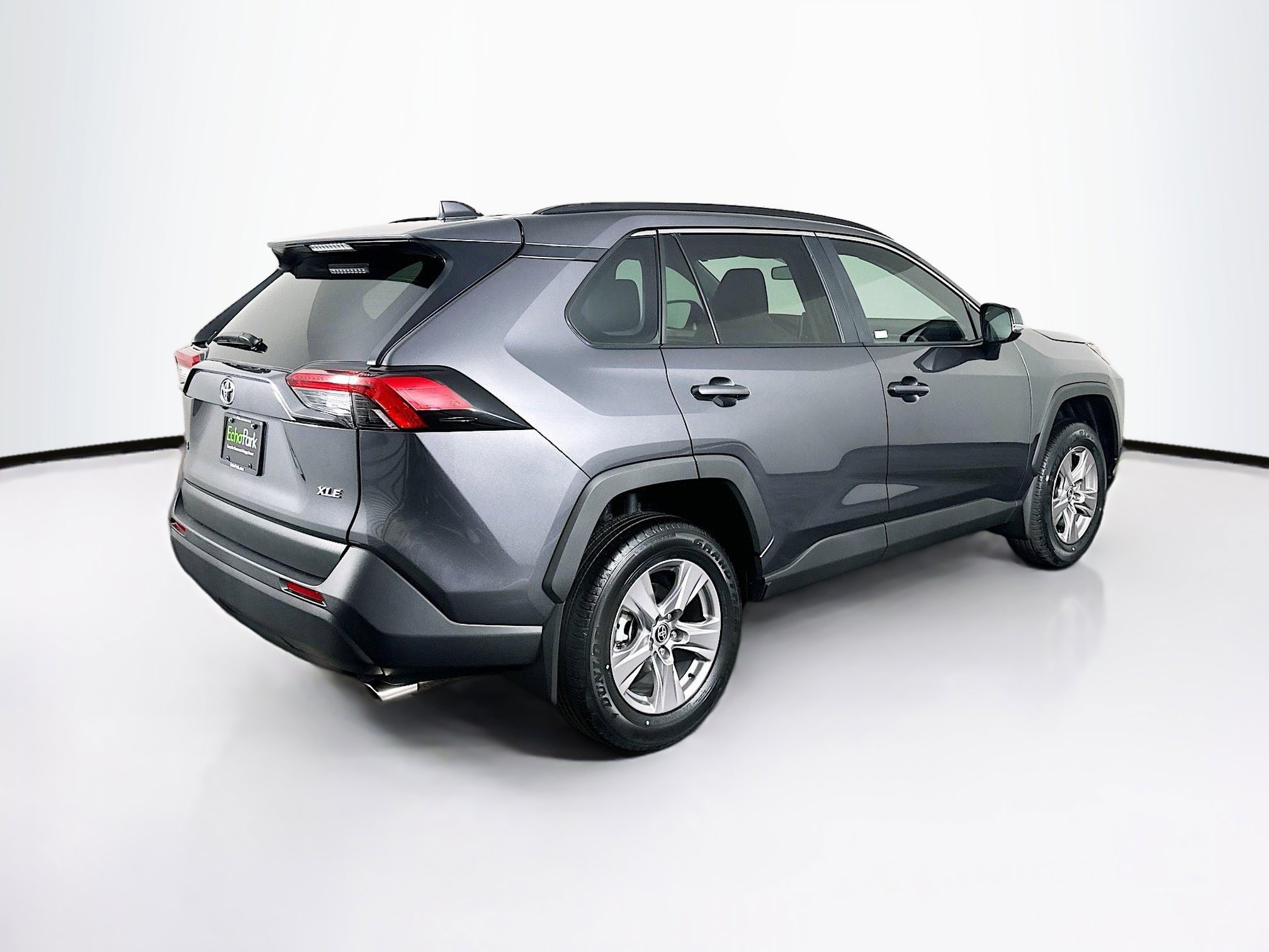 Used 2025 Toyota RAV4 XLE w/ Convenience Package image 9